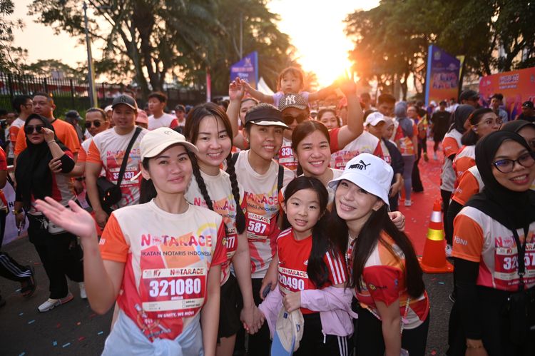 Race photo from NOTARACE 2025