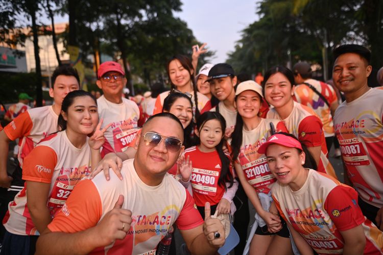 Race photo from NOTARACE 2025