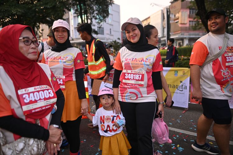 Race photo from NOTARACE 2025