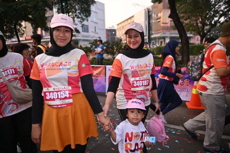 Race photo from NOTARACE 2025