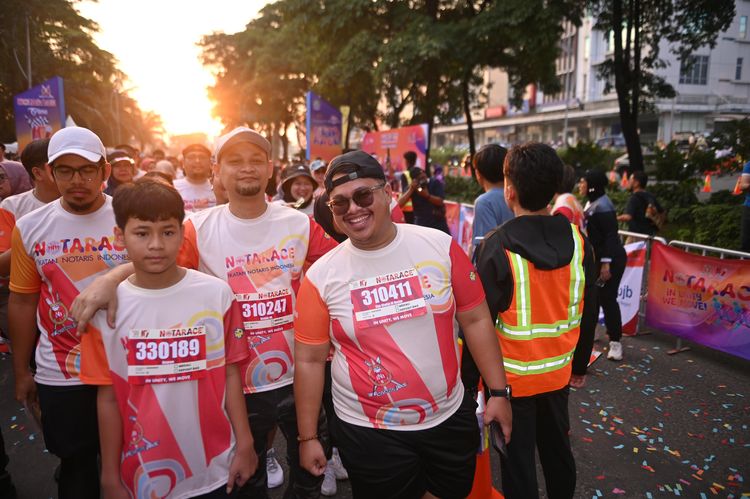 Race photo from NOTARACE 2025