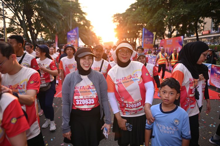 Race photo from NOTARACE 2025