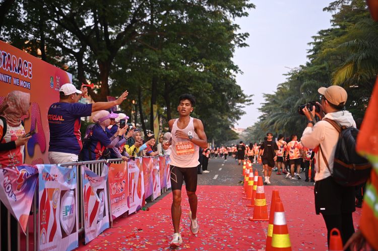 Race photo from NOTARACE 2025