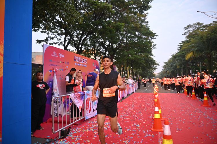 Race photo from NOTARACE 2025
