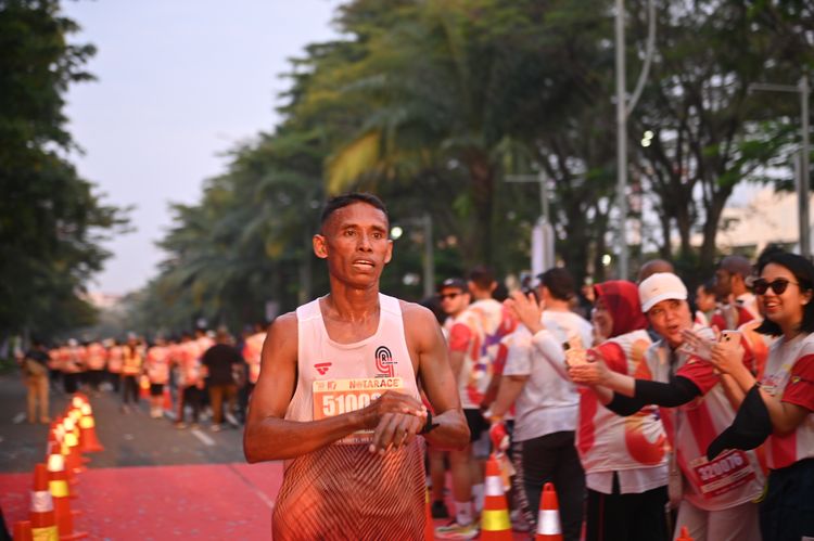 Race photo from NOTARACE 2025