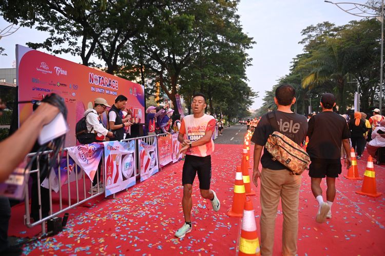 Race photo from NOTARACE 2025