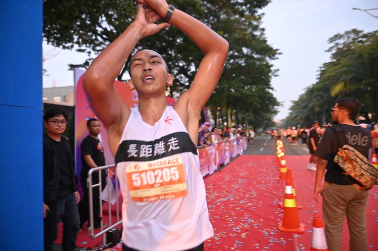 Race photo from NOTARACE 2025