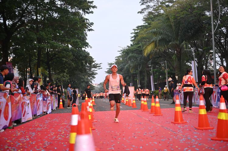 Race photo from NOTARACE 2025