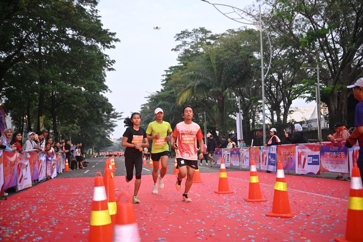 Race photo from NOTARACE 2025
