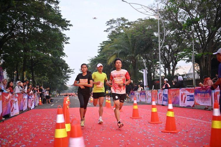 Race photo from NOTARACE 2025