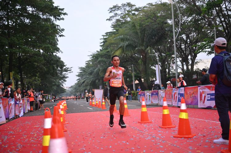 Race photo from NOTARACE 2025