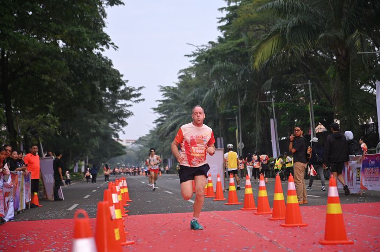 Race photo from NOTARACE 2025