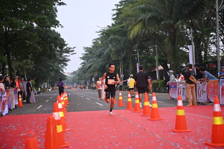 Race photo from NOTARACE 2025