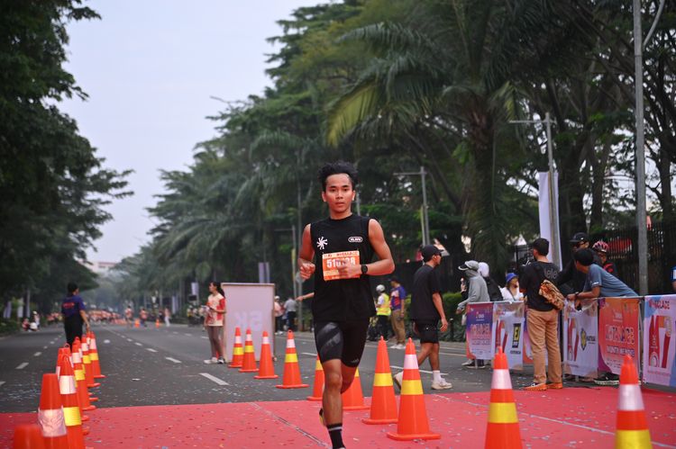 Race photo from NOTARACE 2025
