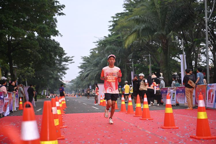 Race photo from NOTARACE 2025