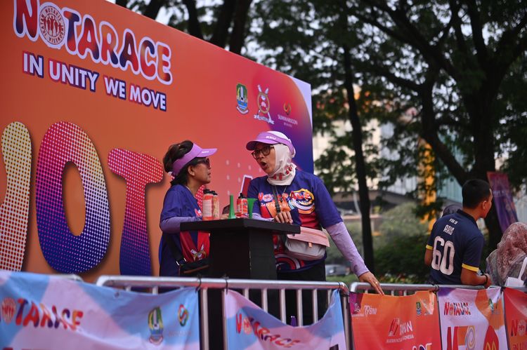 Race photo from NOTARACE 2025