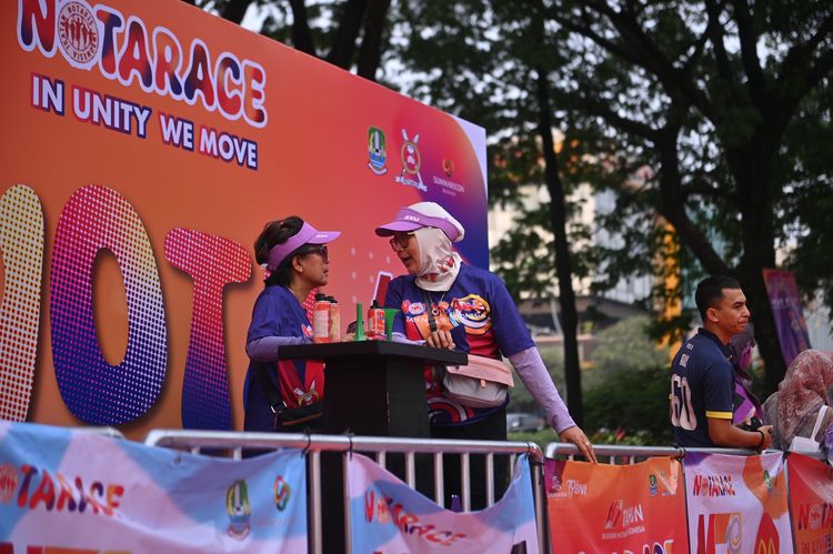 Race photo from NOTARACE 2025
