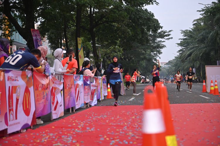 Race photo from NOTARACE 2025
