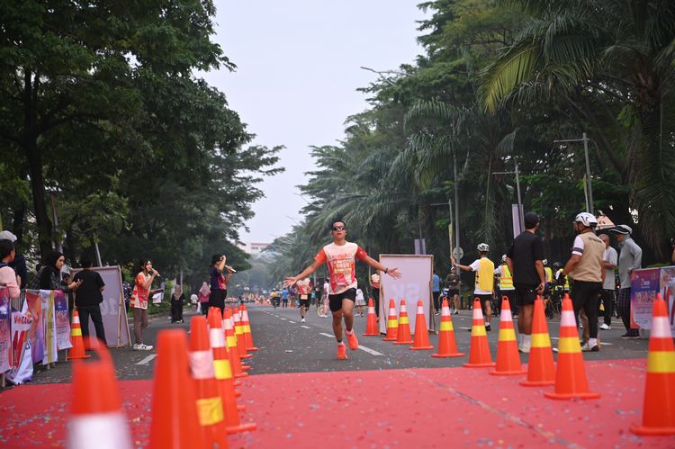 Race photo from NOTARACE 2025
