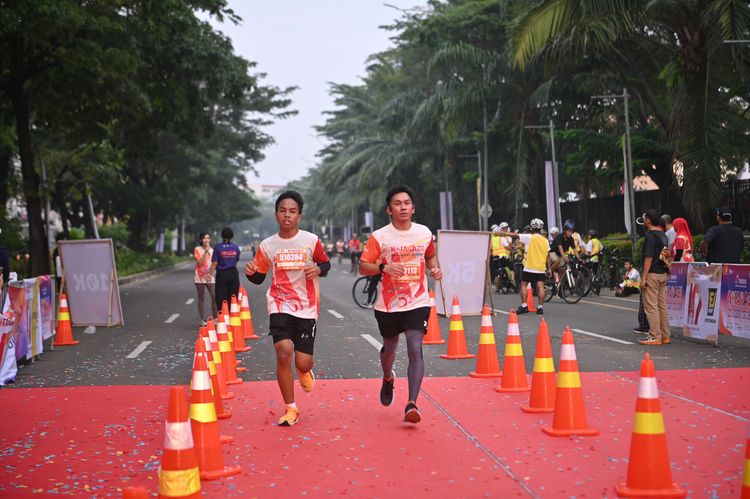 Race photo from NOTARACE 2025