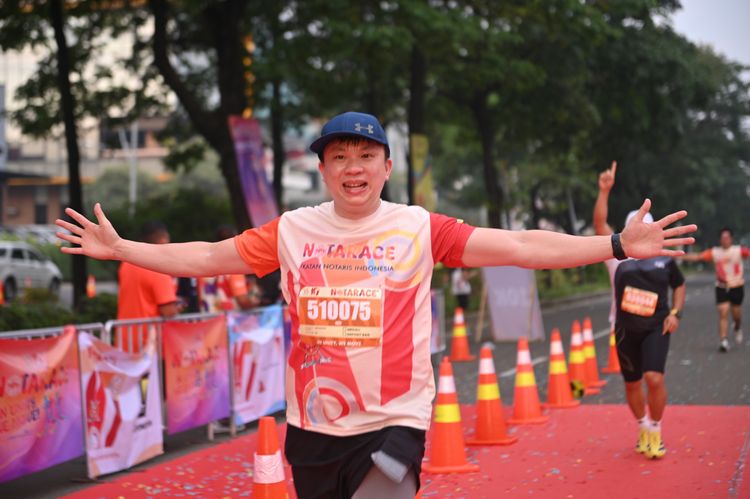 Race photo from NOTARACE 2025