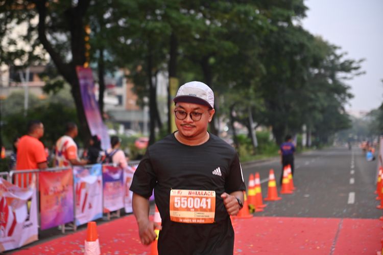 Race photo from NOTARACE 2025