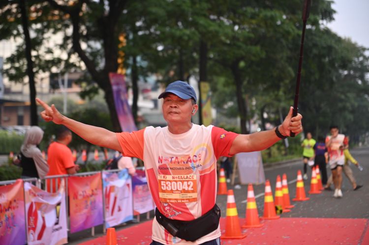 Race photo from NOTARACE 2025