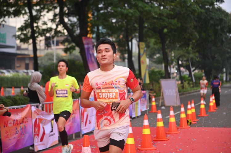 Race photo from NOTARACE 2025