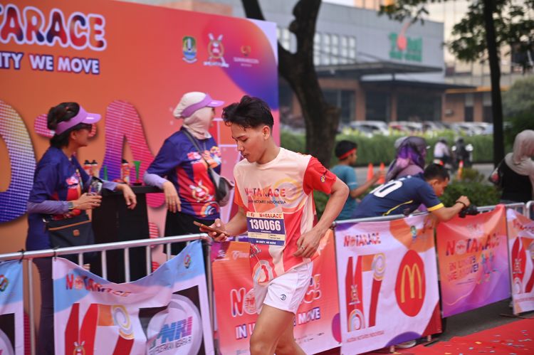 Race photo from NOTARACE 2025