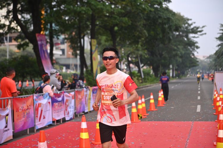 Race photo from NOTARACE 2025