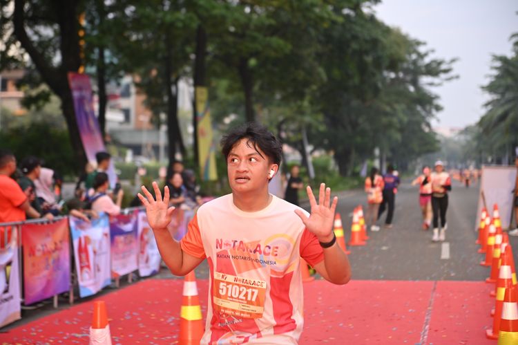 Race photo from NOTARACE 2025