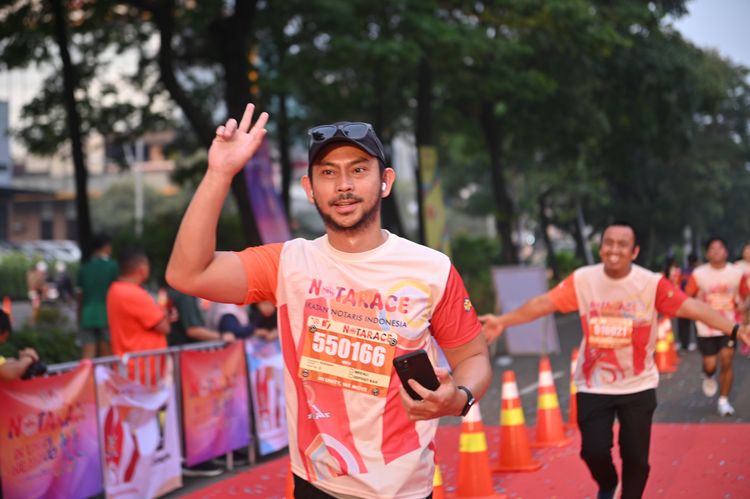 Race photo from NOTARACE 2025