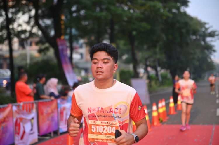 Race photo from NOTARACE 2025
