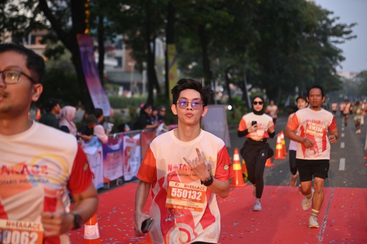 Race photo from NOTARACE 2025