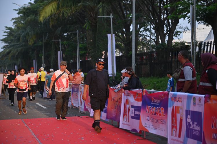 Race photo from NOTARACE 2025
