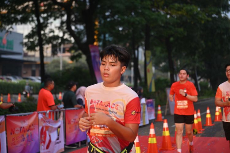 Race photo from NOTARACE 2025