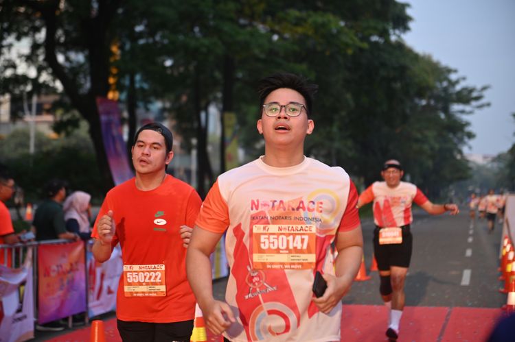 Race photo from NOTARACE 2025