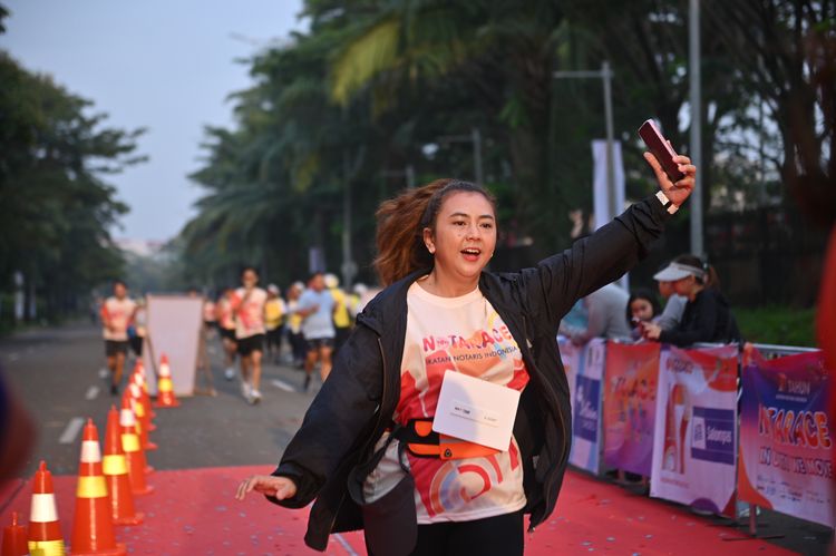 Race photo from NOTARACE 2025