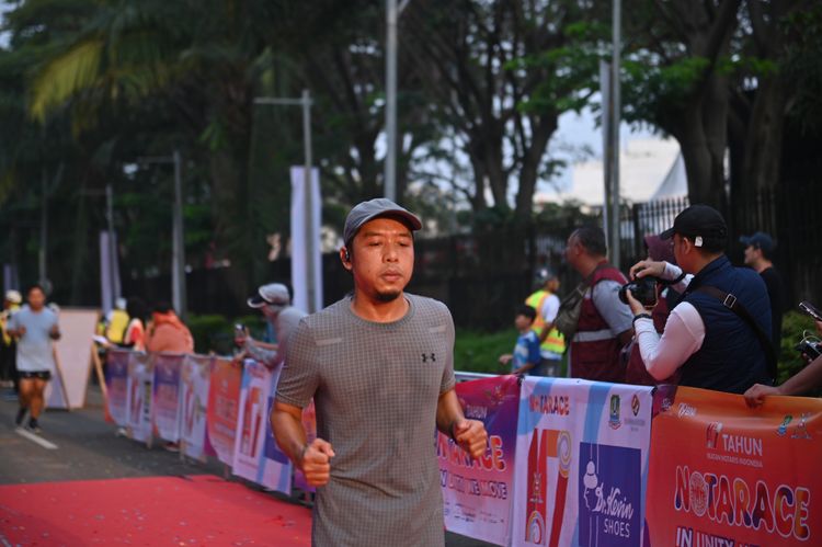 Race photo from NOTARACE 2025