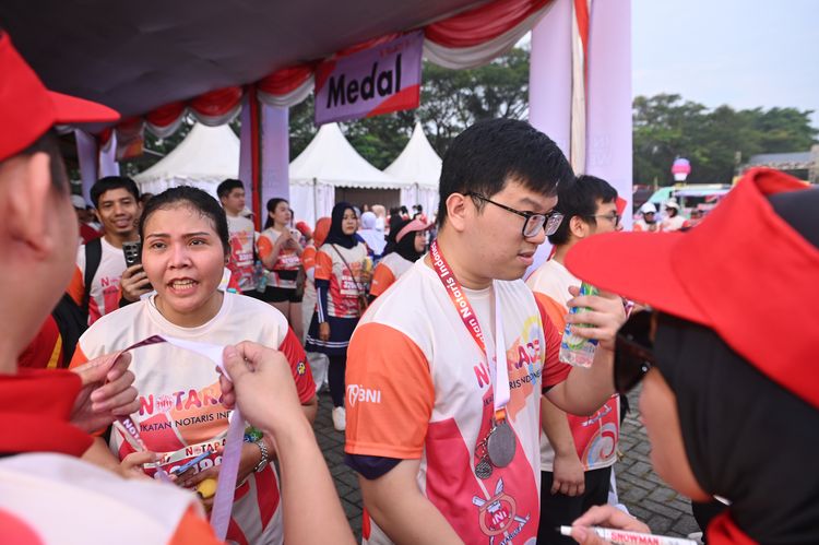 Race photo from NOTARACE 2025