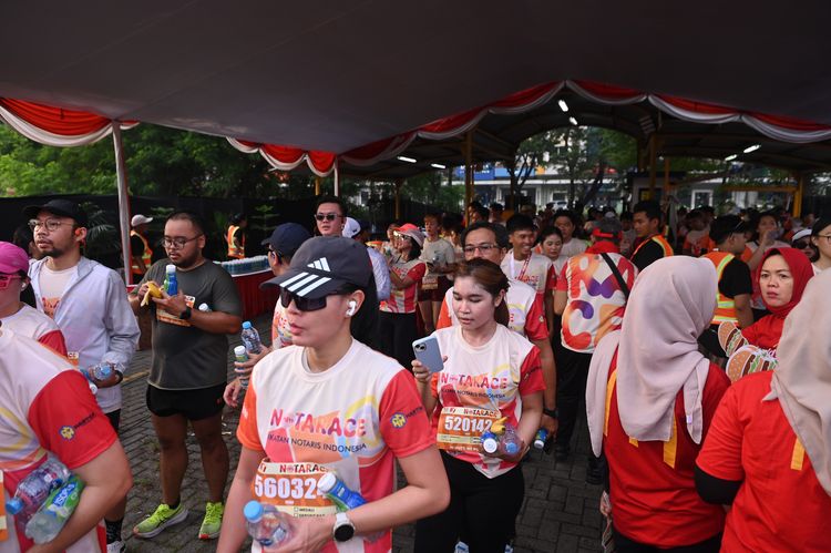 Race photo from NOTARACE 2025