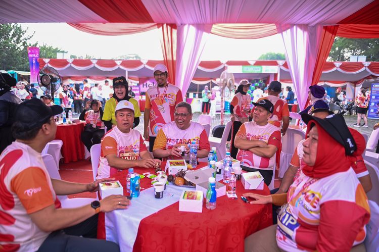 Race photo from NOTARACE 2025