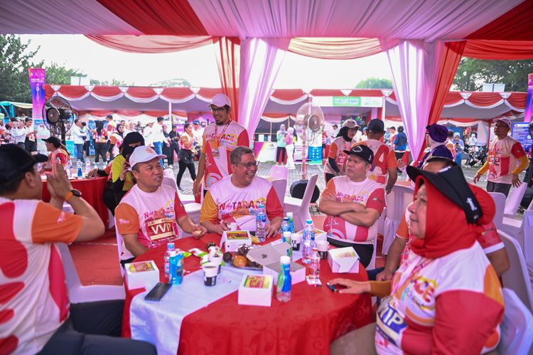 Race photo from NOTARACE 2025