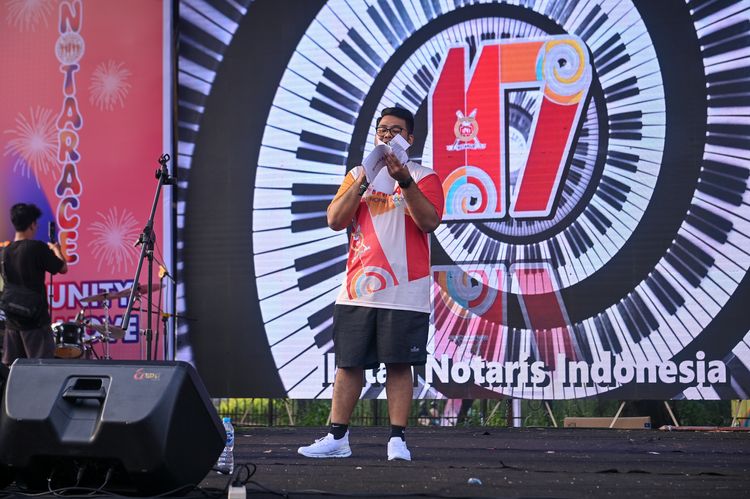 Race photo from NOTARACE 2025