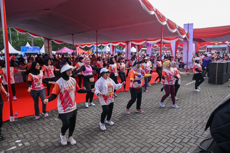 Race photo from NOTARACE 2025