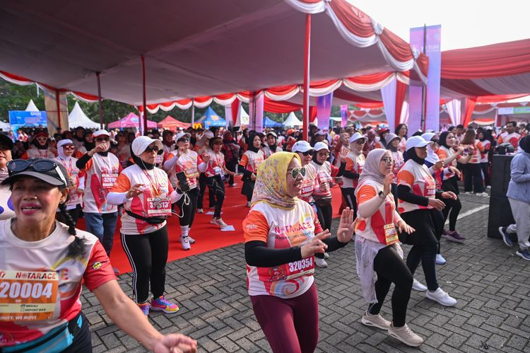 Race photo from NOTARACE 2025