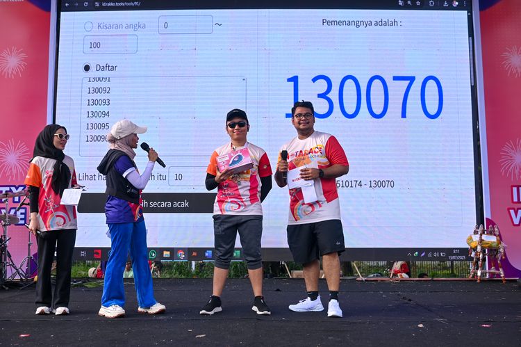 Race photo from NOTARACE 2025
