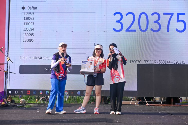 Race photo from NOTARACE 2025