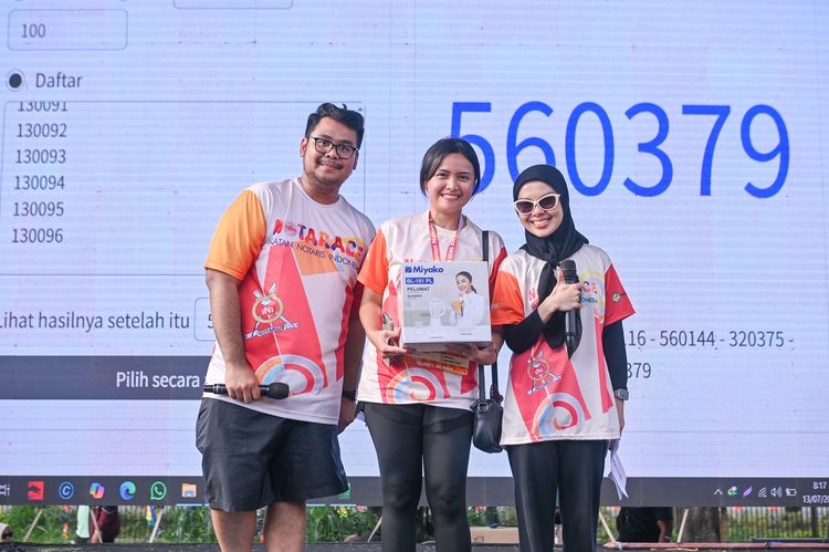 Race photo from NOTARACE 2025