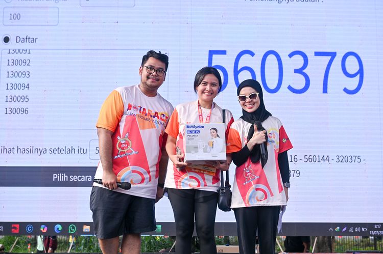 Race photo from NOTARACE 2025